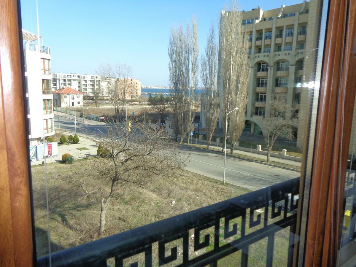 Nereya Palace Studio Mona Apartment Pomorie Exterior foto